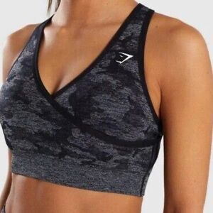 Gymshark Adapt Camo Sports Bra - Black & Gray
